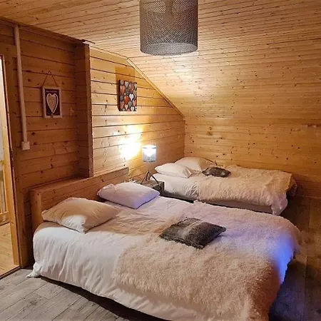Chaleureux A Avec Jacuzzi Et Vue Sur La Montagne 샬레