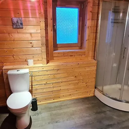Chalet Chaleureux à Avec Jacuzzi Et Vue Sur La Montagne Orlu